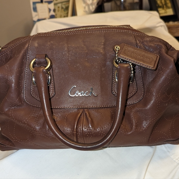 Beautiful Brown Leather Coach Bag - Picture 3 of 9